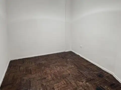 Depto Tipo Casa en Alquiler 40 años