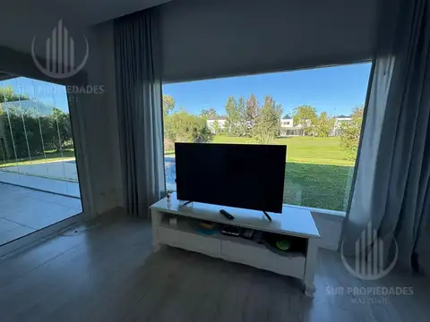 Casa en Alquiler al Este