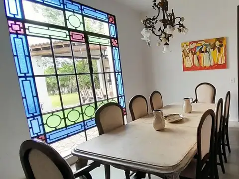 Casa 4 ambientes con 3 baños