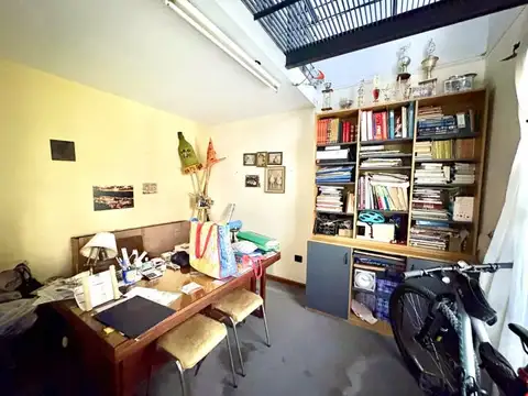 Oficina en Venta con 2 cocheras