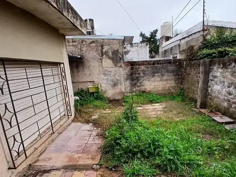 Casa en Alquiler con 1 cochera