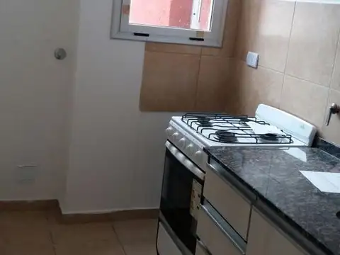 Departamento en Alquiler en Alto Alberdi, $ 550.000