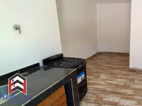 Departamento en Alquiler en Tablada, $ 250.000