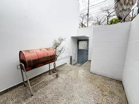 Depto Tipo Casa en Alquiler en Parque Avellaneda, $ 850.000