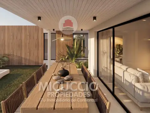 Casa en Venta con 2 cocheras