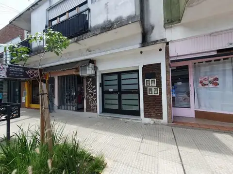 DEPARTAMENTO 3AMB C/PATIO  150M ESTACION VILLA BOSCH