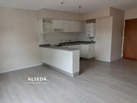 Departamento en Alquiler con 2 cocheras