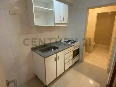 VENTA DEPARTAMENTO AMPLIO MONOAMBIENTE DIVISIBLE EN VILLA DEL PARQUE- CON doble PATIO Y COCHERA