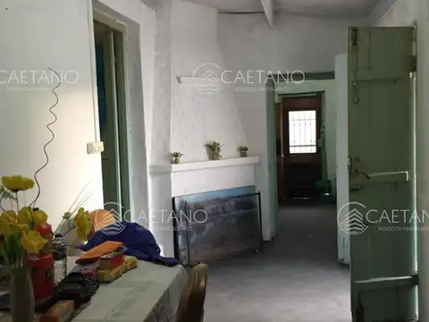 Casa 3 ambientes con 2 baños