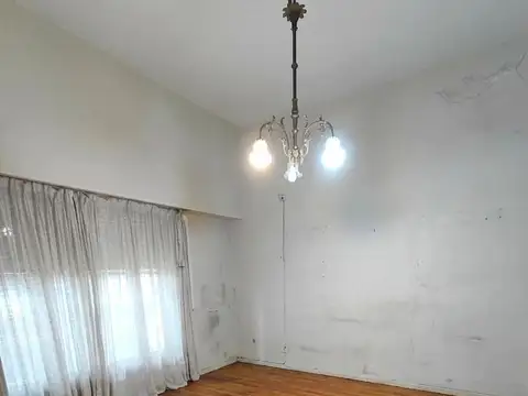 Depto Tipo Casa en Venta 49 años