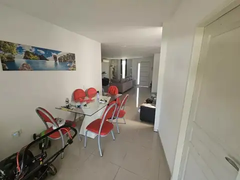 Venta Casa 4 ambientes Barrio Los Talas