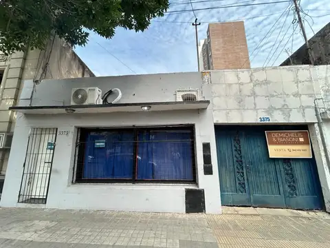 Venta casa Santa Fe - a demoler a metros de boulevard