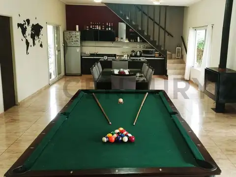 Casa 5 ambientes con 1 baño