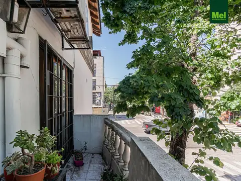 PH Triplex de 4 ambientes con Cochera. Sin expensas