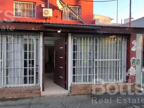 OPORTUNIDAD CASA EN VENTA MULTIFAMILIAR 