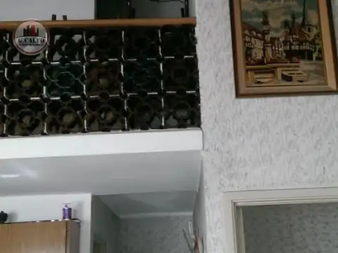 Amplio lote con dos casas