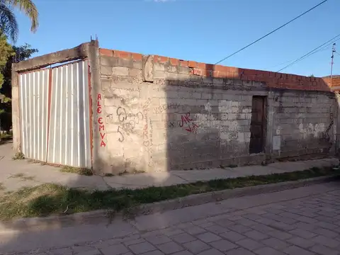 Zona Oeste. Avenida Las Costas. Mza 266. Lote 100