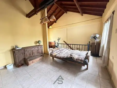 Depto Tipo Casa en Venta 40 años