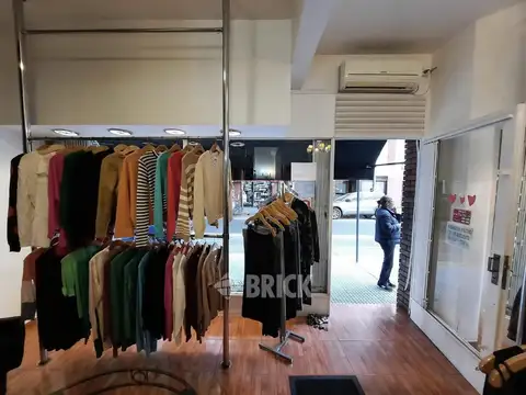 Local en Venta 40 años