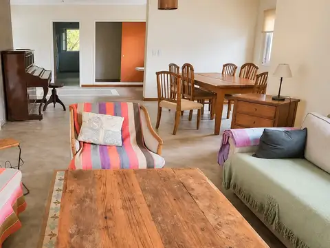 Casa en Venta en Saint Matthews, USD 330.000