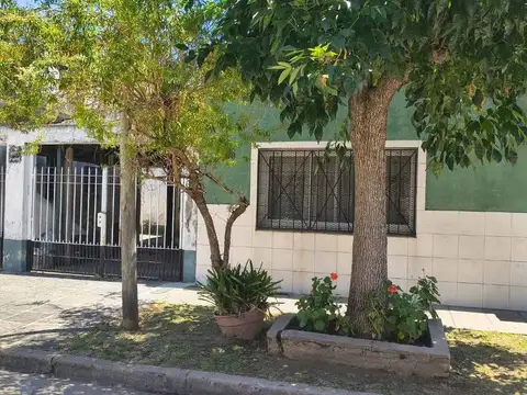 VENTA CASA A REFACCIONAR APTO CREDITO CON LOCAL 