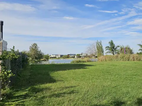 Terreno en Venta de 814,0 m2