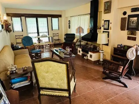 Grand Bourg Angel Figueroa 1100