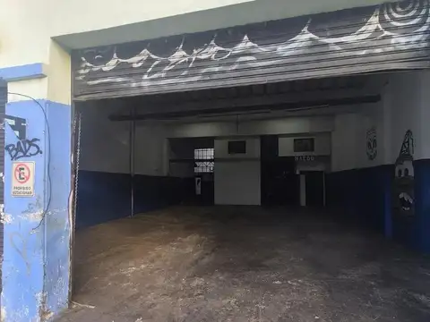 Galpon con departamento