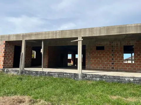 Venta-Casa a Terminar-Cañuelas
