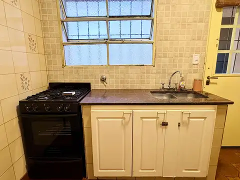 Depto Tipo Casa en Venta 40 años