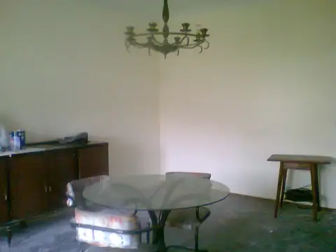 Casa en Alquiler con 2 cocheras