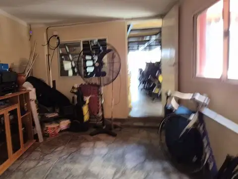 Alquiler de Local en Villa Raffo, Tres de Febrero