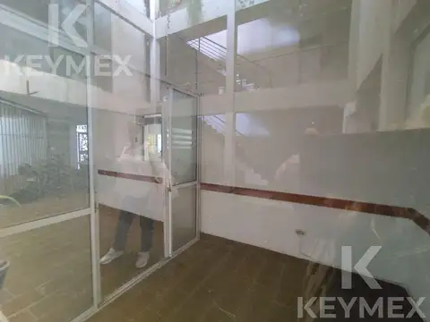 Oficina en venta en 8 entre 56 y 57 - La Plata