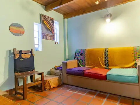 Depto Tipo Casa 5 ambientes con 2 baños