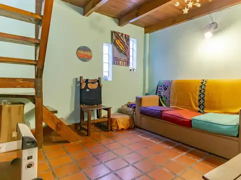 Depto Tipo Casa en Venta 50 años