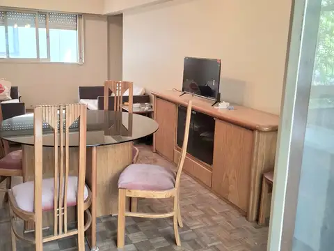 DEPARTAMENTO DE 2 AMBIENTES AL FTE C/BALCÒN.