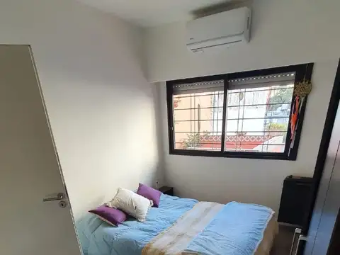 Depto Tipo Casa en Venta en Moron Sur, USD 135.000