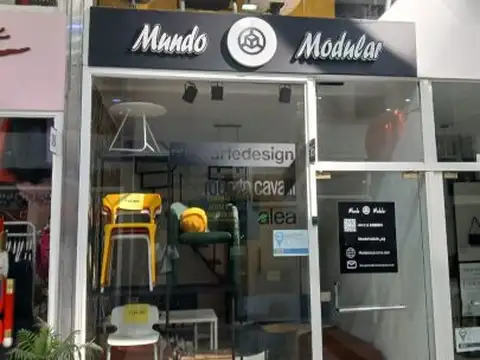 Local 3 plantas en excelente estado  CON BAÑO   a mts Av. CABILDO