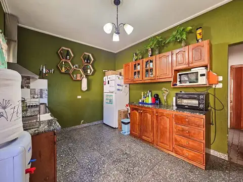 Casa en Venta con 4 cocheras