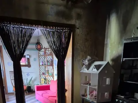 Casa 3 ambientes con 2 baños