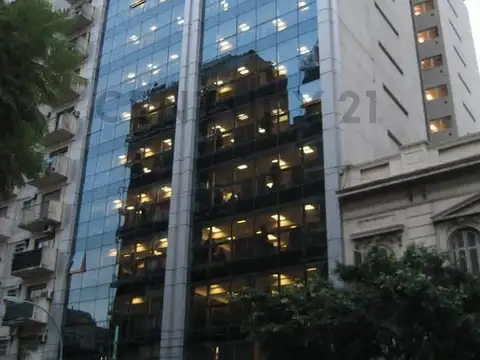 OFICINA EN ALQUILER EN EL CORAZON DE RECOLETA