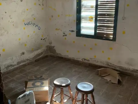 Casa 3 ambientes con 1 baño