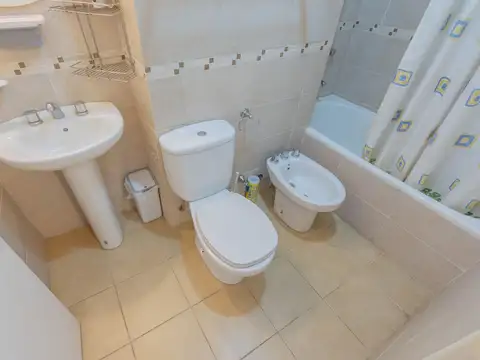 Departamento en Alquiler en Almagro, $ 800.000