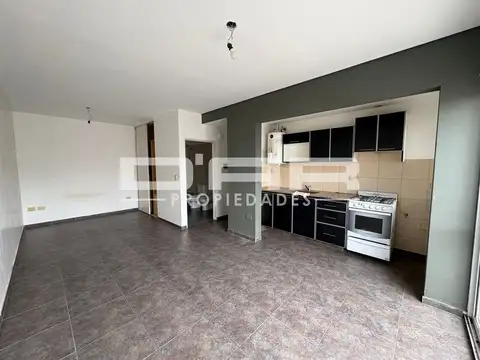 PH 1 AMB CON BALCON ATERRAZADO Y PARRILLA