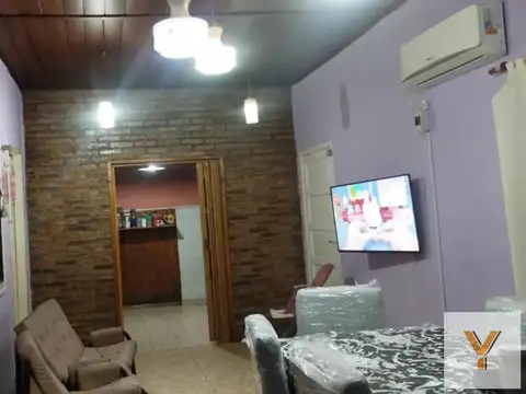 Casa en venta - 2 Dormitorios 2 Baños - 370Mts2 - Avellaneda