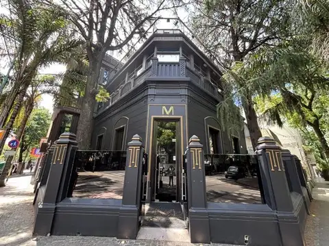 JUANA AZURDUY AL 2200 ESQUINA V.DE OBLIGADO LOCAL 600M2 