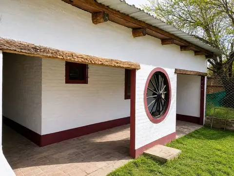 SE VENDE CASA DE 2 DORMITORIOS EN RINCON