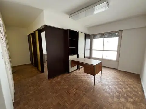 Oficina 3 ambientes con 1 baño