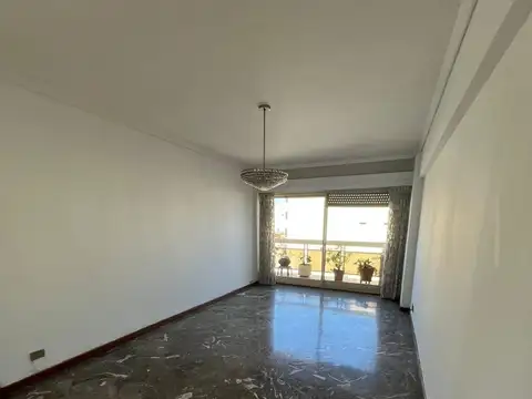 Nazarre al 3100 - 4 amb c/depcia y balcón - VENTA - Villa del Parque