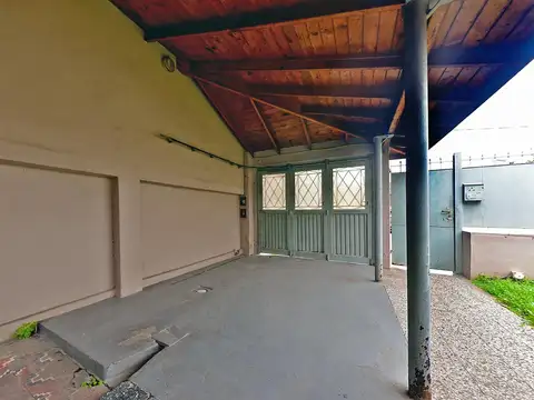 VENTA Casa 3 AMB con patio y terraza WILDE Apto credito